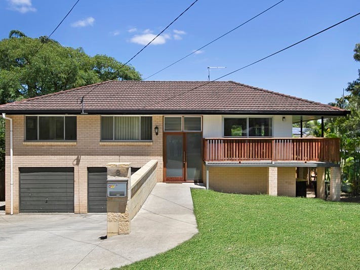 8 Dumbarton Drive, Kenmore, QLD 4069