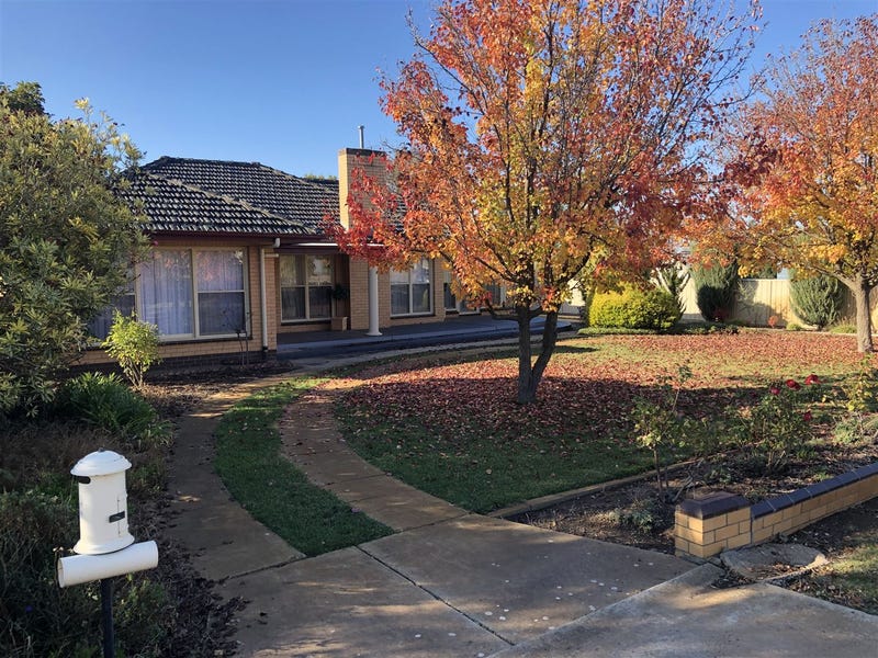 10 Roache Street, Kaniva, Vic 3419 Property Details