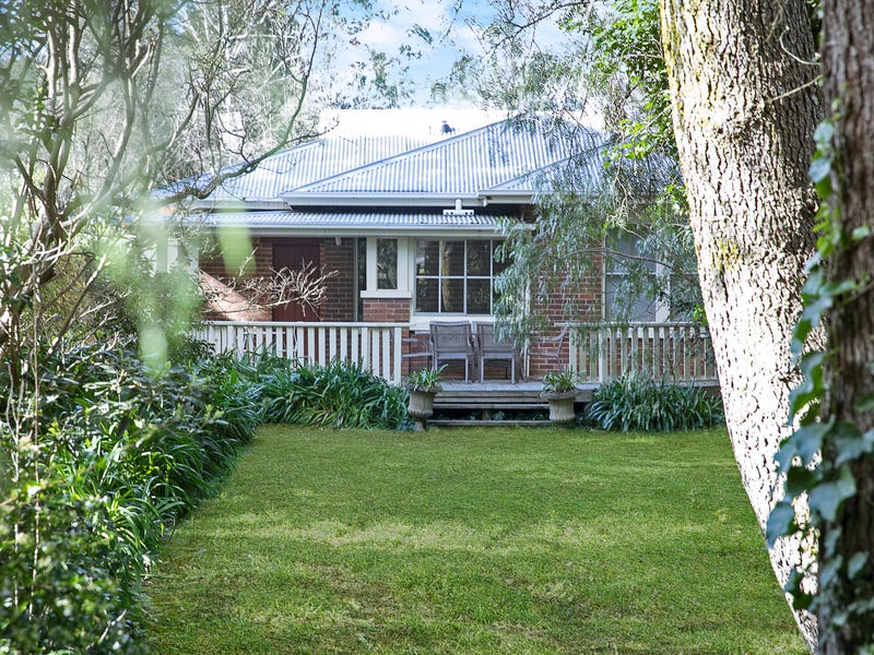 24 Carlisle Street, Bowral, NSW 2576 Property Details