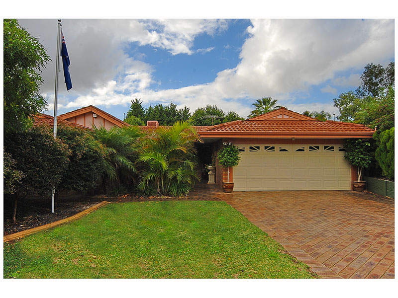 20 Guinevere Way, Carine, WA 6020 Property Details