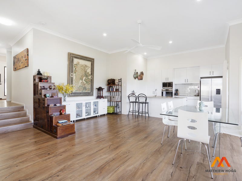 8/2 Girraween Grove, Ashmore, Qld 4214 Property Details