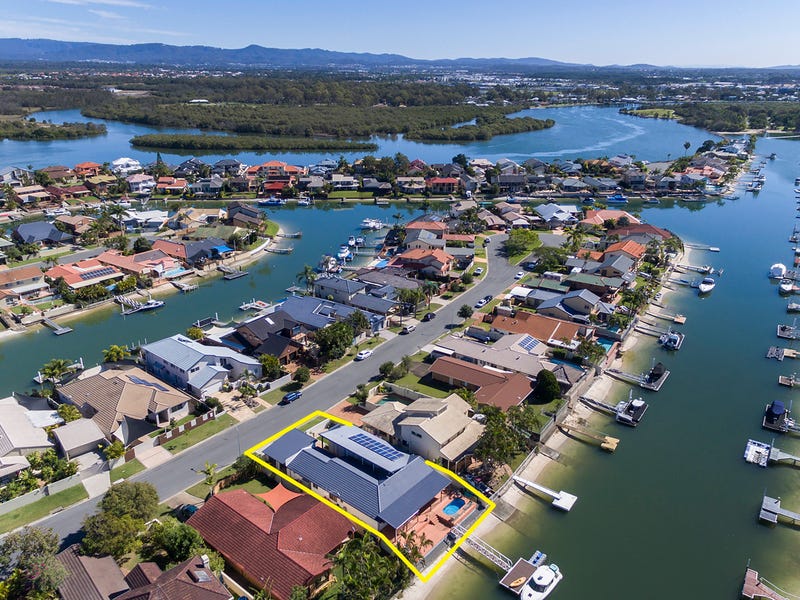 31 Seaspray Street, Paradise Point, QLD 4216