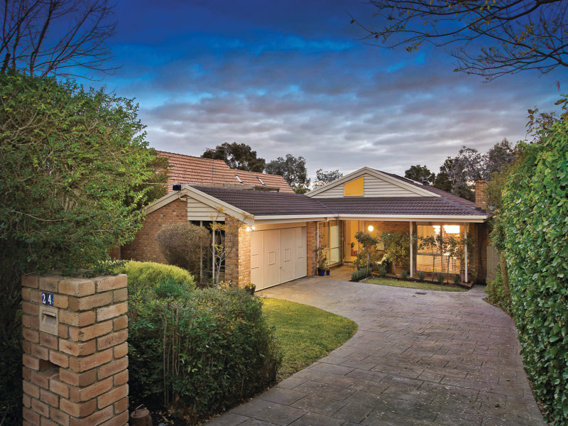 24 Martin Road, Glen Iris, VIC 3146
