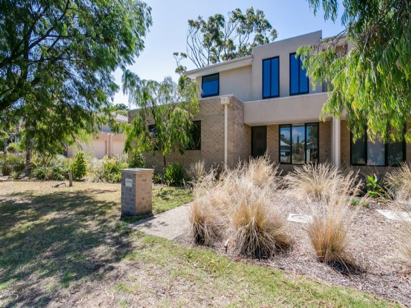 7 Street, Dromana, Vic 3936 Property Details