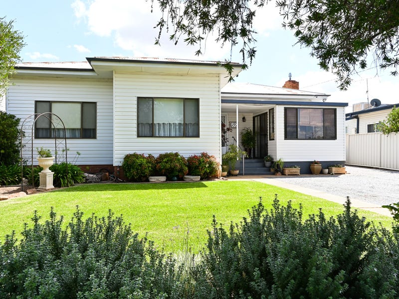 Houses for Sale in Leeton, NSW 2705