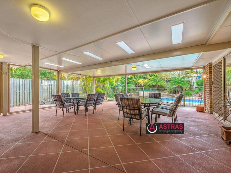 1 Strathmore Court, Robina, Qld 4226 Property Details