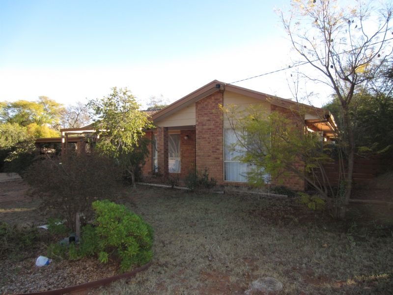 11 Commercial Street, Merbein, Vic 3505 Property Details