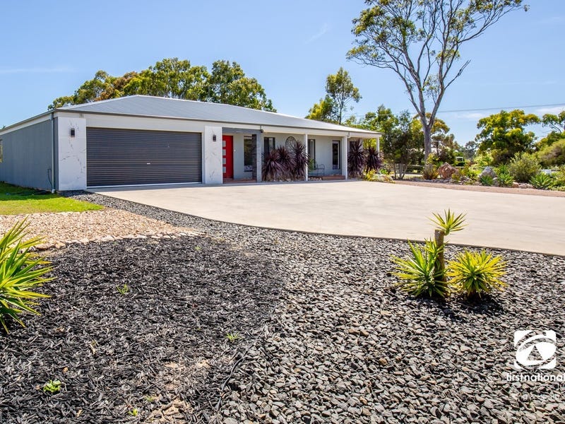 42 Lake Victoria Road, Eagle Point, VIC 3878