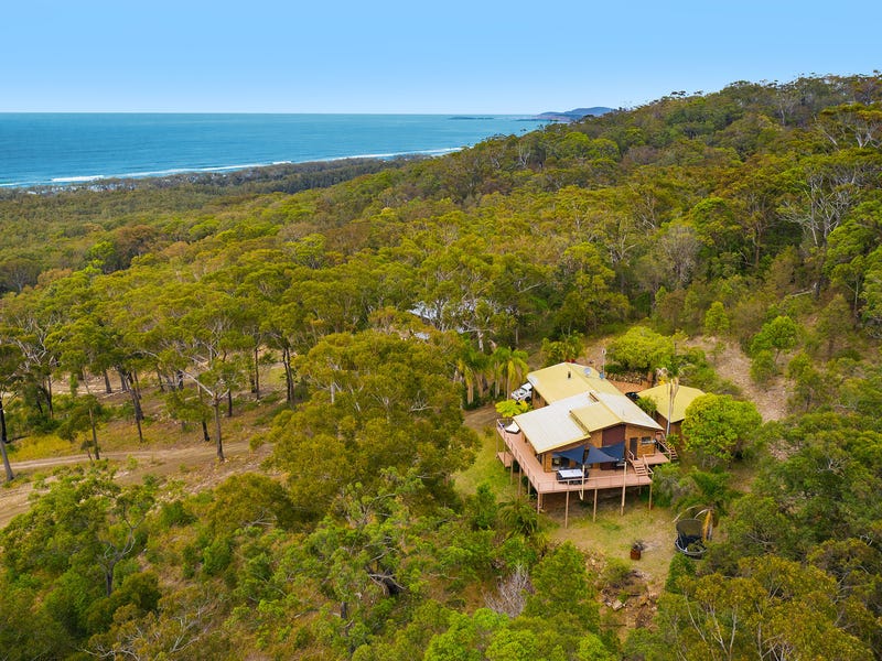 Houses for Sale in Crescent Head, NSW 2440
