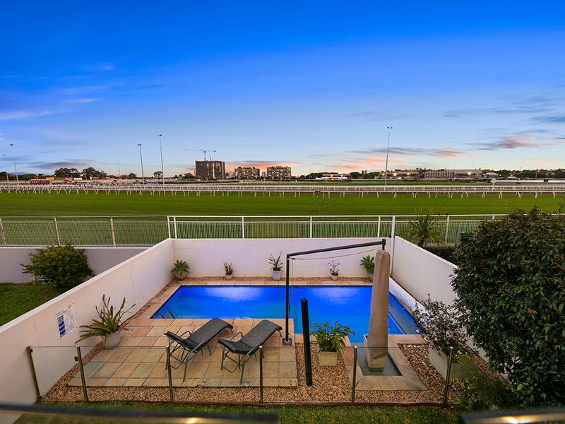 Real Estate & Property for Sale in New Farm, QLD 4005 (+3 locations) Pg