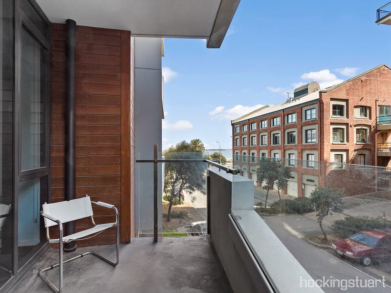 23/2 Esplanade West, Port Melbourne, VIC 3207