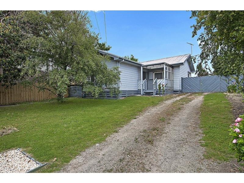 4 Joyce Avenue, Frankston, Vic 3199 Property Details