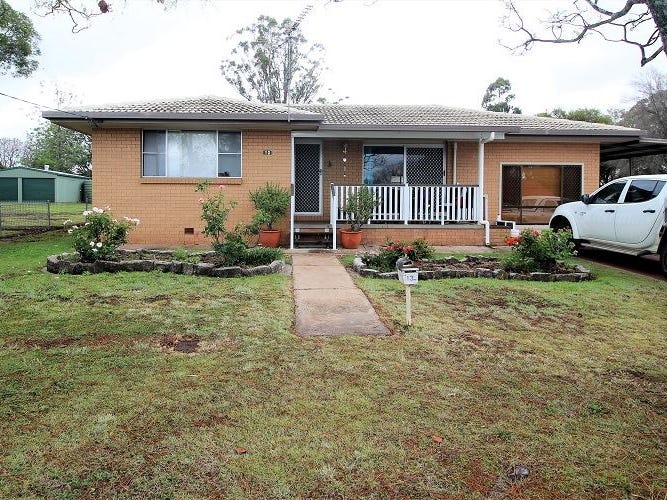 13 Cooper Street, Pittsworth, QLD 4356