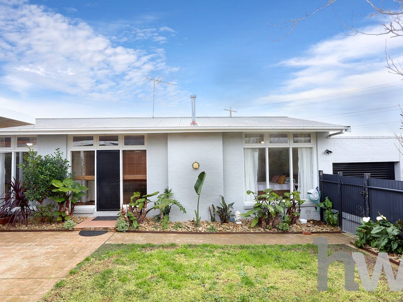 2/110 Church Street, Hamlyn Heights, VIC 3215