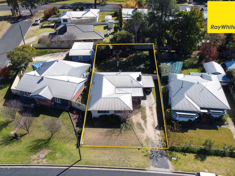 31 Shirley Street, Inverell, NSW 2360 Property Details