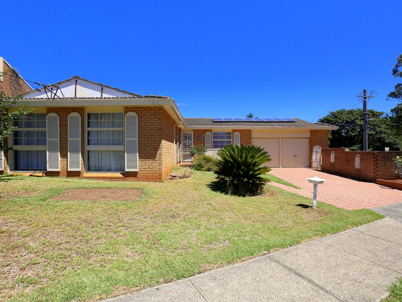 53 Sturt Avenue, Hall, NSW 2198