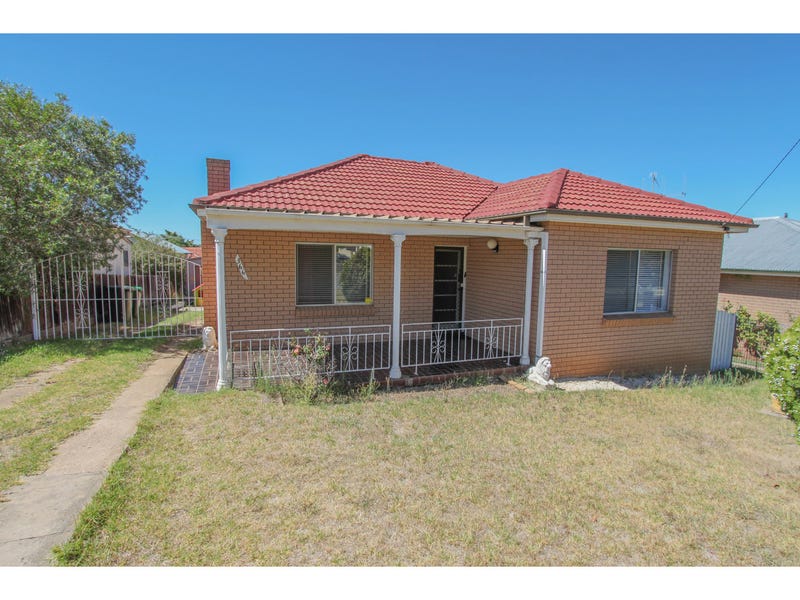366 Peel Street, Bathurst, NSW 2795