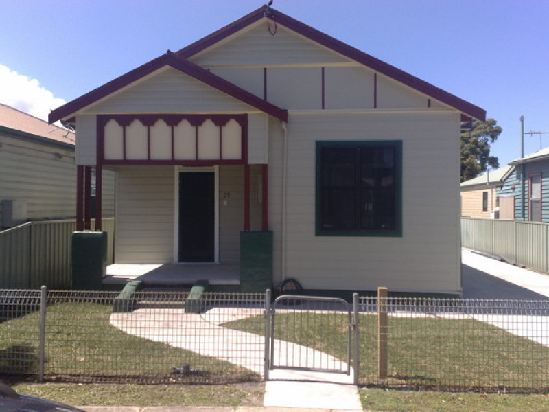 25 Street, Mayfield East, NSW 2304 25 Street, Mayfield East, NSW 2304