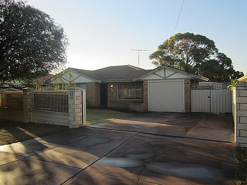 43 Kurrajong Road, Safety Bay, WA 6169