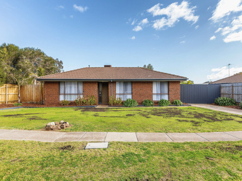 40 Dunvegan Drive, Kurunjang, Vic 3337 Property Details