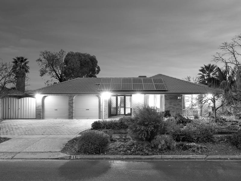 21 St Andrews Drive, Werribee, Vic 3030 Property Details