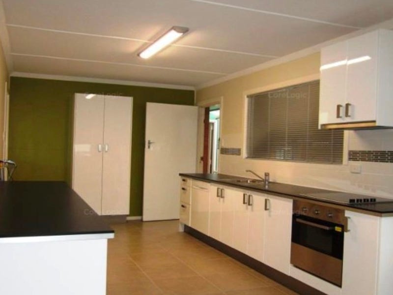 30 Dowling Drive, Southport, QLD 4215