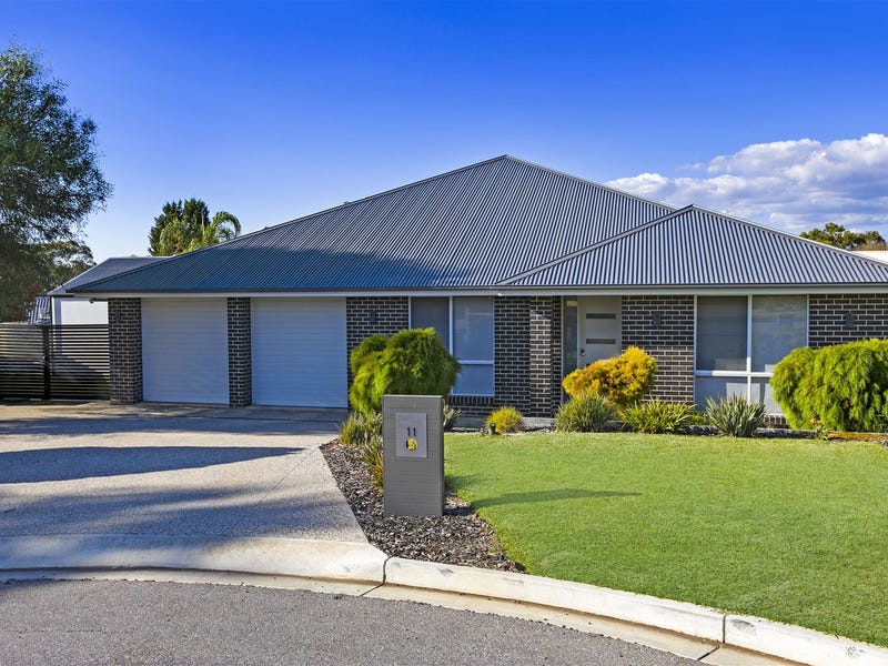 11 Yangoura Court, Surrey Downs, SA 5126