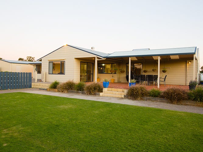 283 Chapman Valley Road, Waggrakine, WA 6530 Property Details