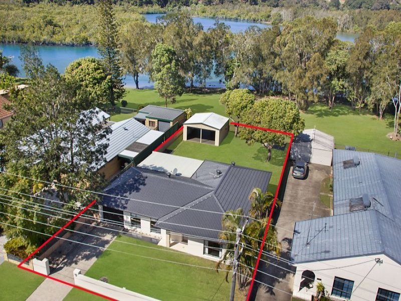 135 Sunset Boulevard, Tweed Heads West, NSW 2485