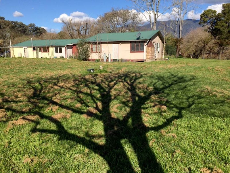 2/1093 Taggertythornton Road, Thornton, VIC 3712