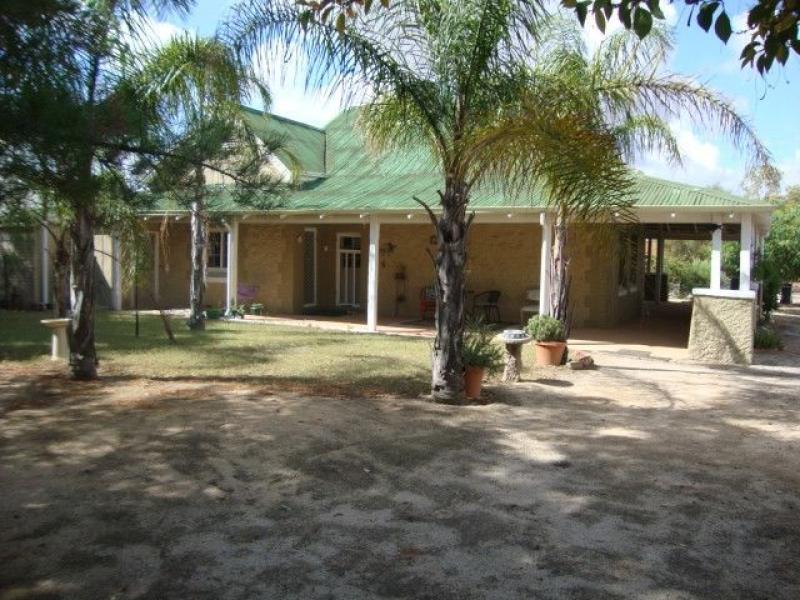 21 Flint St, Wyalkatchem, WA 6485 Property Details