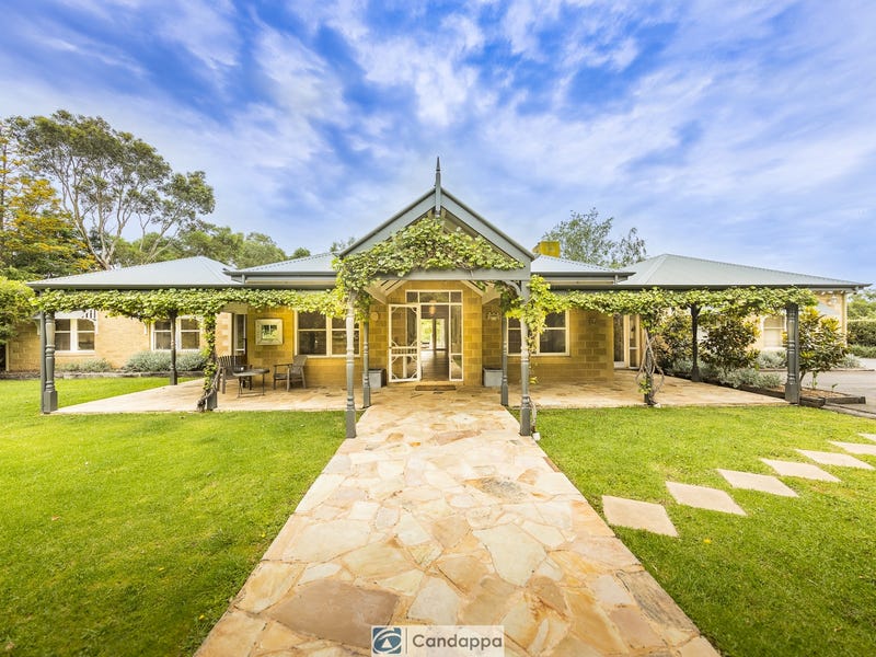 Real Estate & Property for Sale in Fairway Dr, Drouin, VIC 3818