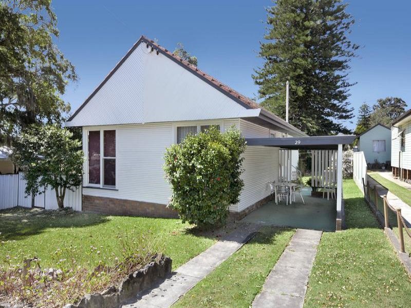 29 Amelia Street, Carey Bay, NSW 2283