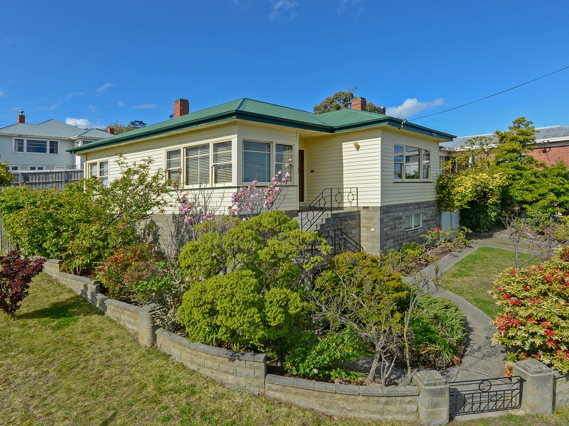 33 Corinna Road, Lindisfarne, Tas 7015 Property Details