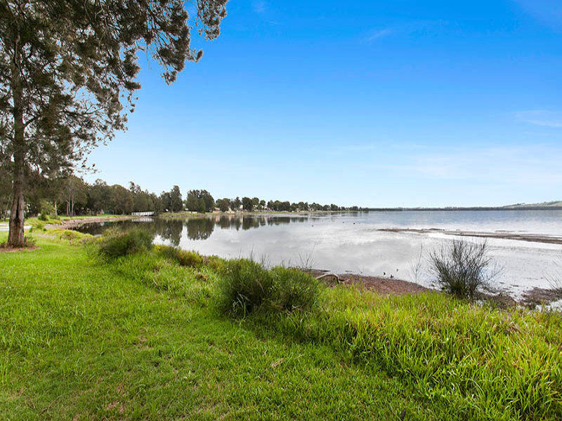 25 The Esplanade, Oak Flats, NSW 2529