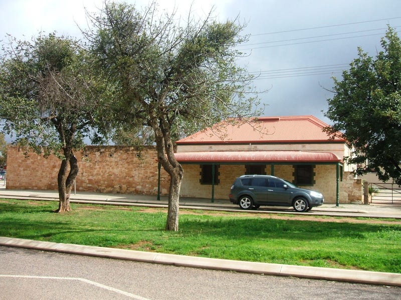 2 FIRST STREET,, Quorn, SA 5433 Property Details