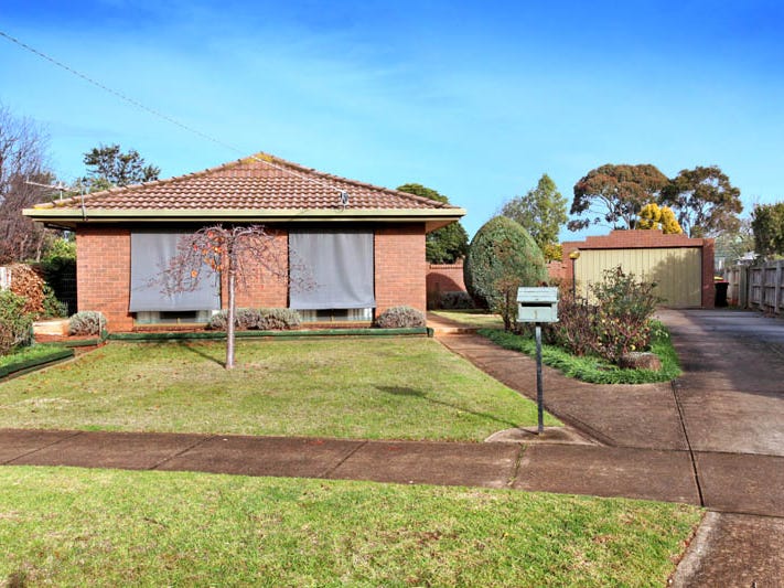 1 Bass Court, Melton South, Vic 3338 - Realestate.com.au