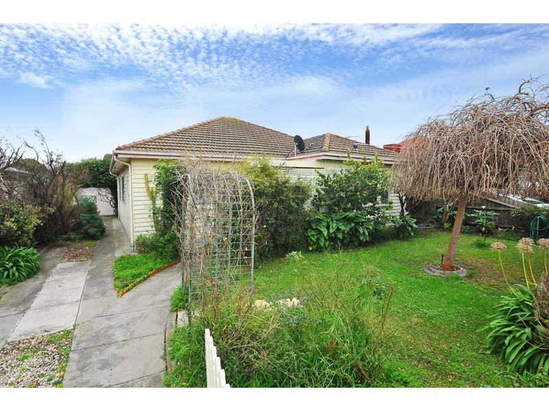 15 Graham Street, Newport, Vic 3015 - Property Details