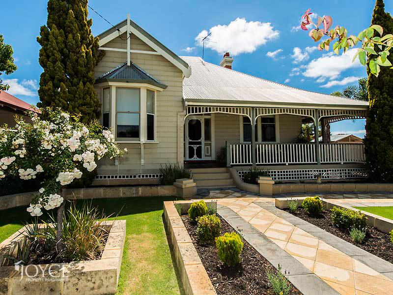 67 Adrian Street, Palmyra, WA 6157