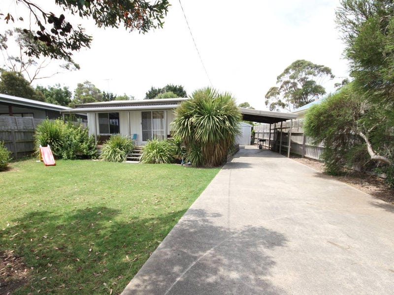 95 Red Rocks Road, Cowes, VIC 3922