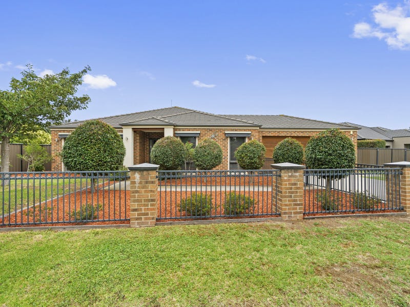 19 Mark Avenue, Sale, VIC 3850