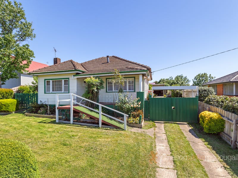 4 Walnut Street, Whittlesea, Vic 3757 Property Details