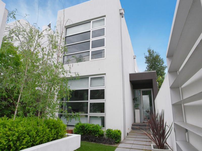 1/32 Mercer Parade, Newtown, Vic 3220 Property Details