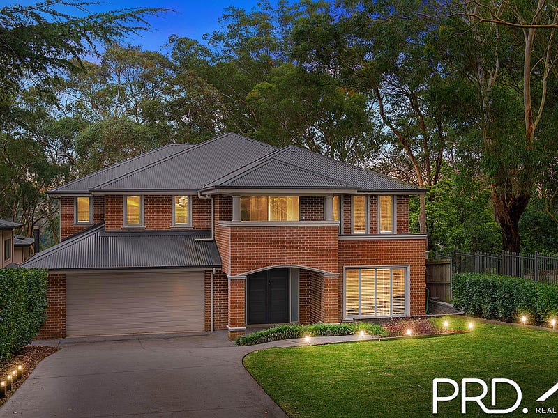 868 Henry Lawson Drive, Picnic Point, NSW 2213