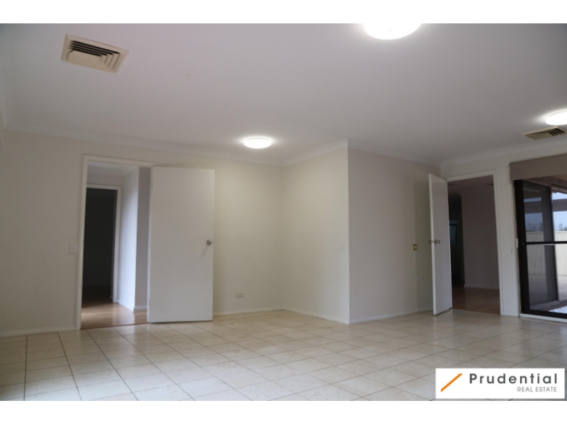 21 Stornoway Avenue, St Andrews, NSW 2566