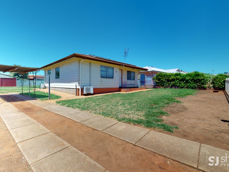 8 Pinnaroo Place, Dubbo, NSW 2830 Property Details