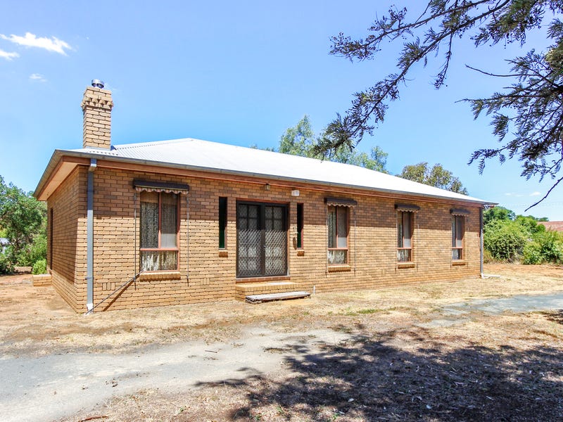 128 Railway Road, Elmore, Vic 3558 Property Details