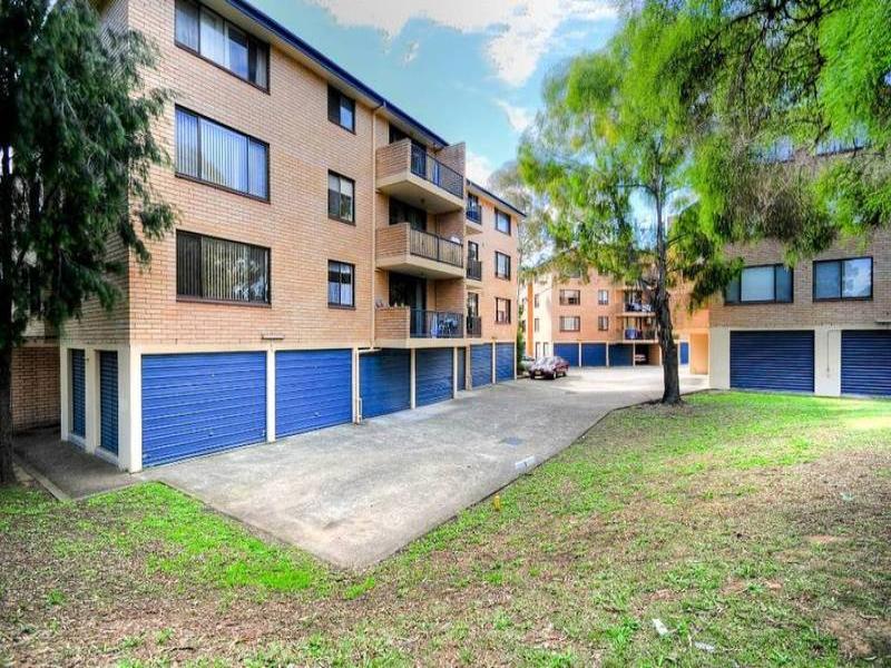 52/5 Griffiths Street, Blacktown, NSW 2148 Property Details