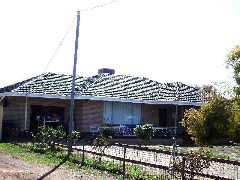 Property 104898340, Wagin, WA 6315 Property Details