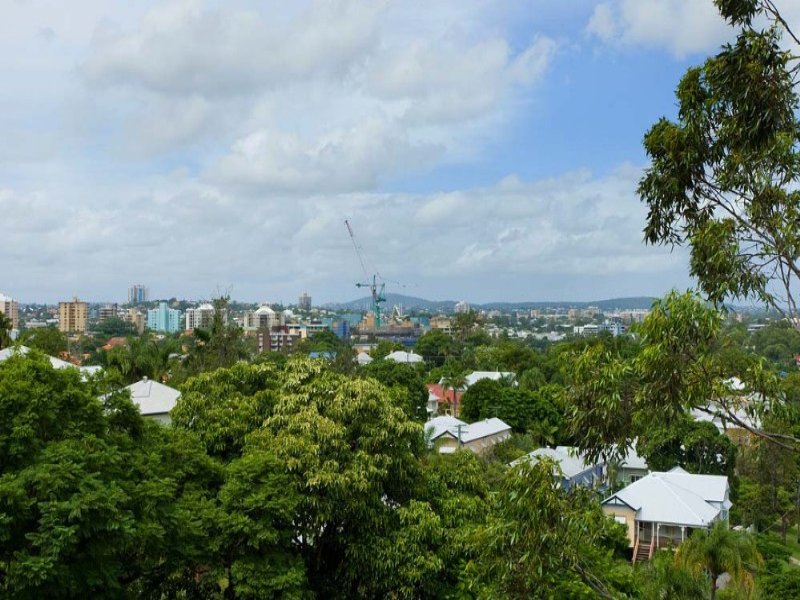 62 Birdwood Tce, Auchenflower, Qld 4066 Property Details